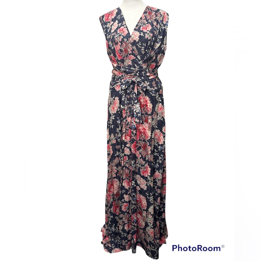 Elle Moon Floral Maxi Dress